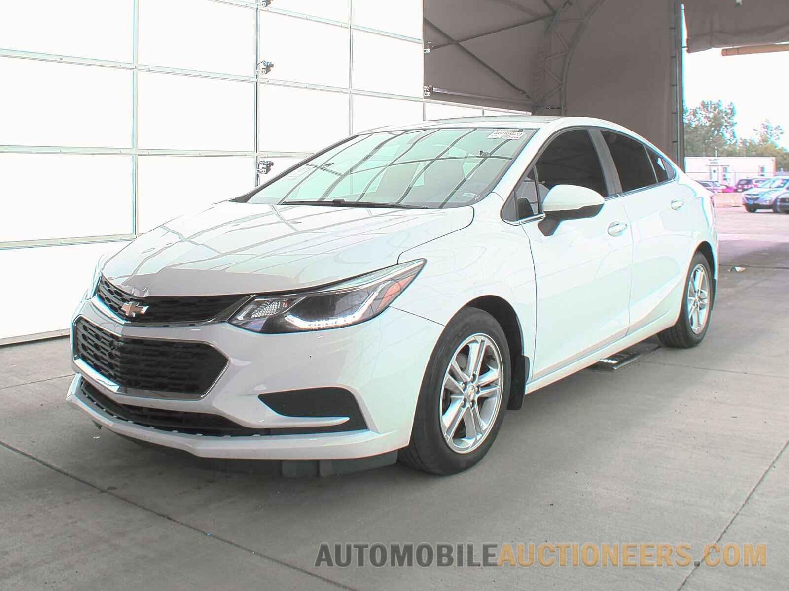 1G1BE5SM6H7244464 Chevrolet Cruze 2017