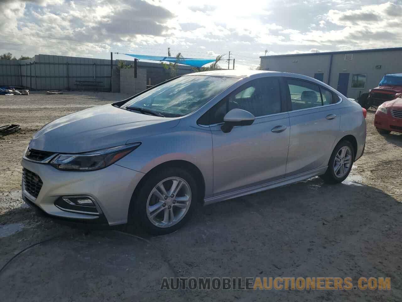 1G1BE5SM6J7202687 CHEVROLET CRUZE 2018