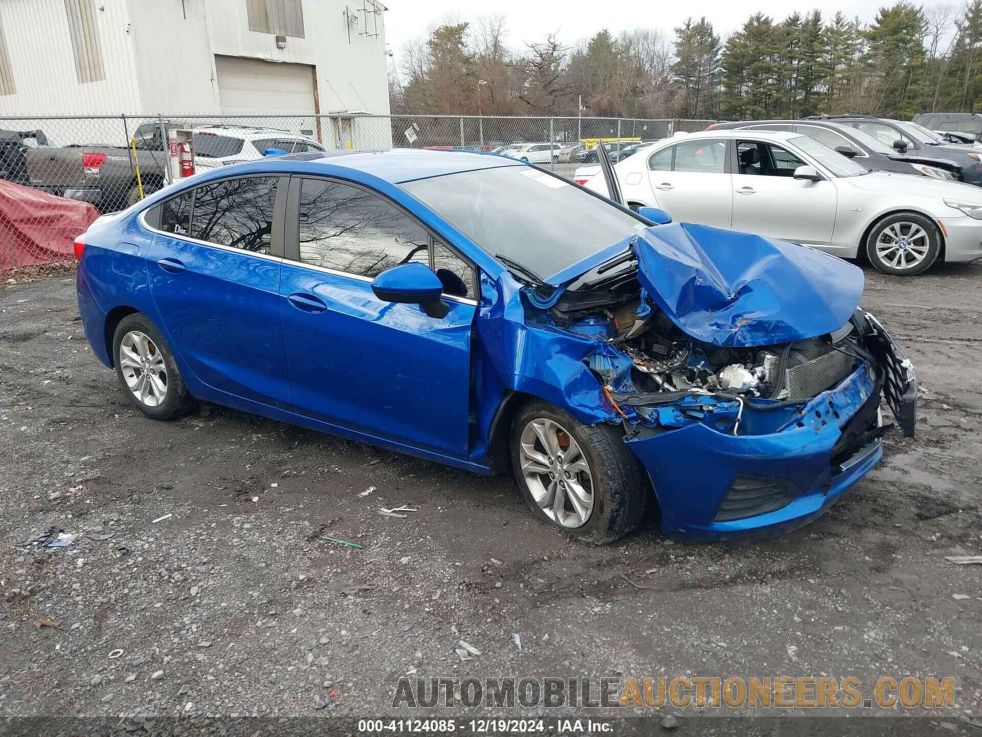 1G1BE5SM6K7113767 CHEVROLET CRUZE 2019