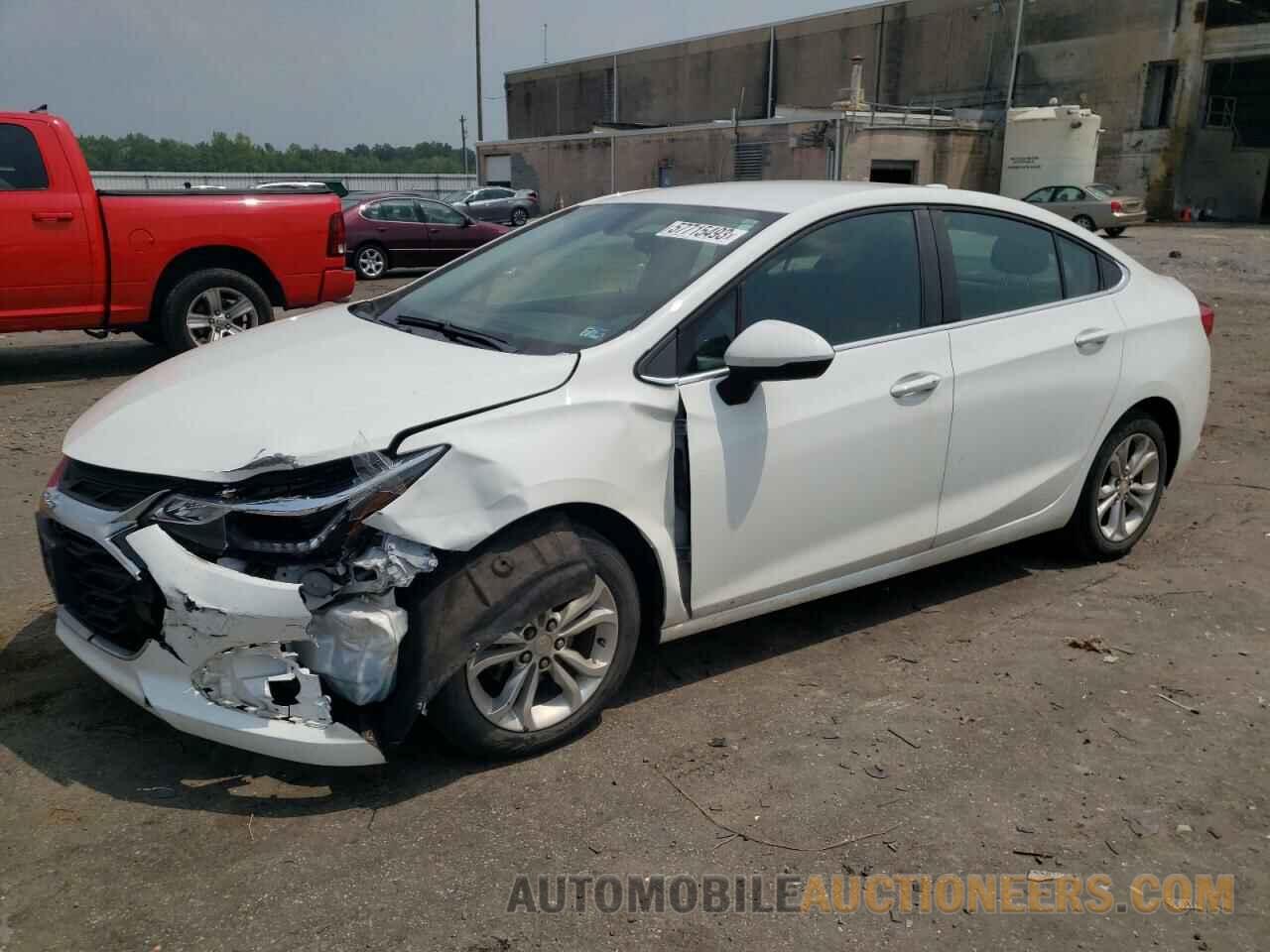 1G1BE5SM6K7133209 CHEVROLET CRUZE 2019