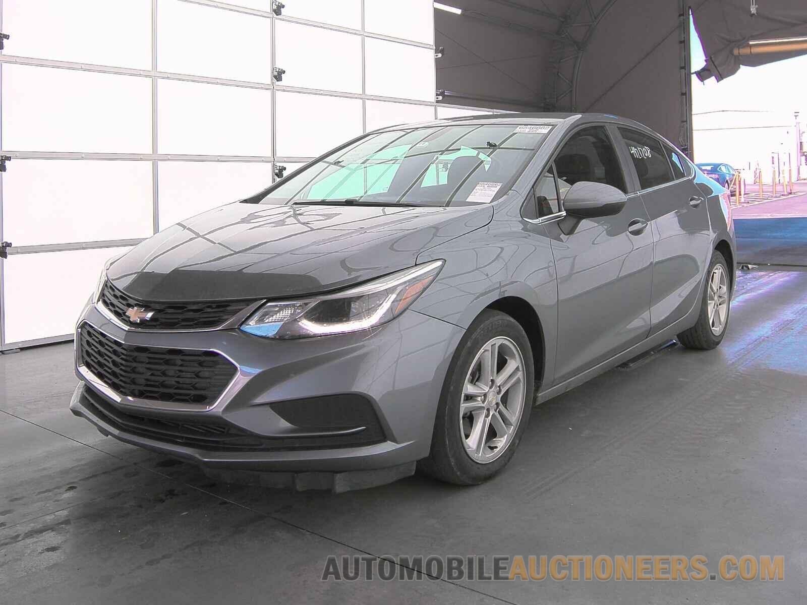 1G1BE5SM7J7131502 Chevrolet Cruze 2018