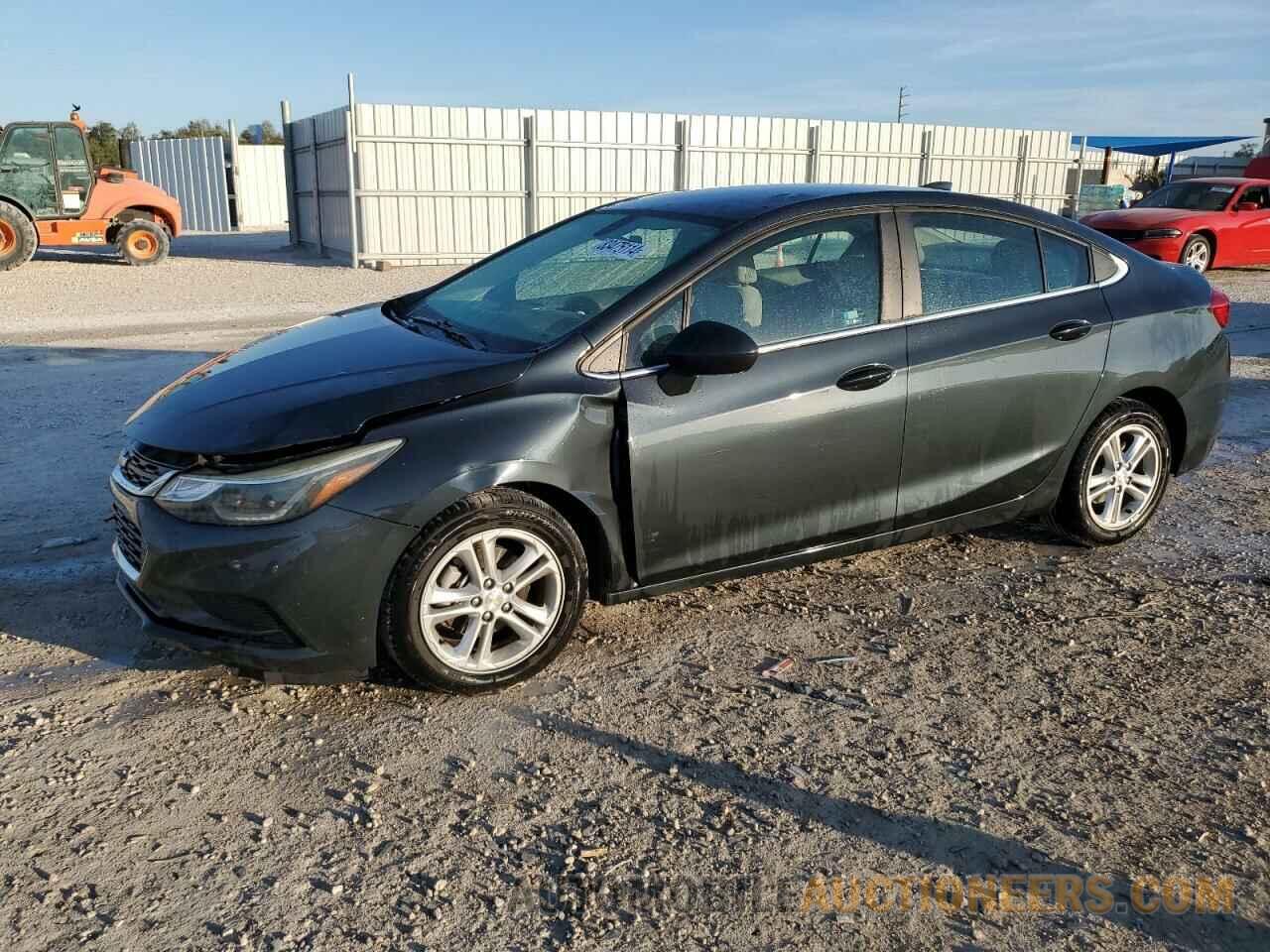 1G1BE5SM7J7137414 CHEVROLET CRUZE 2018