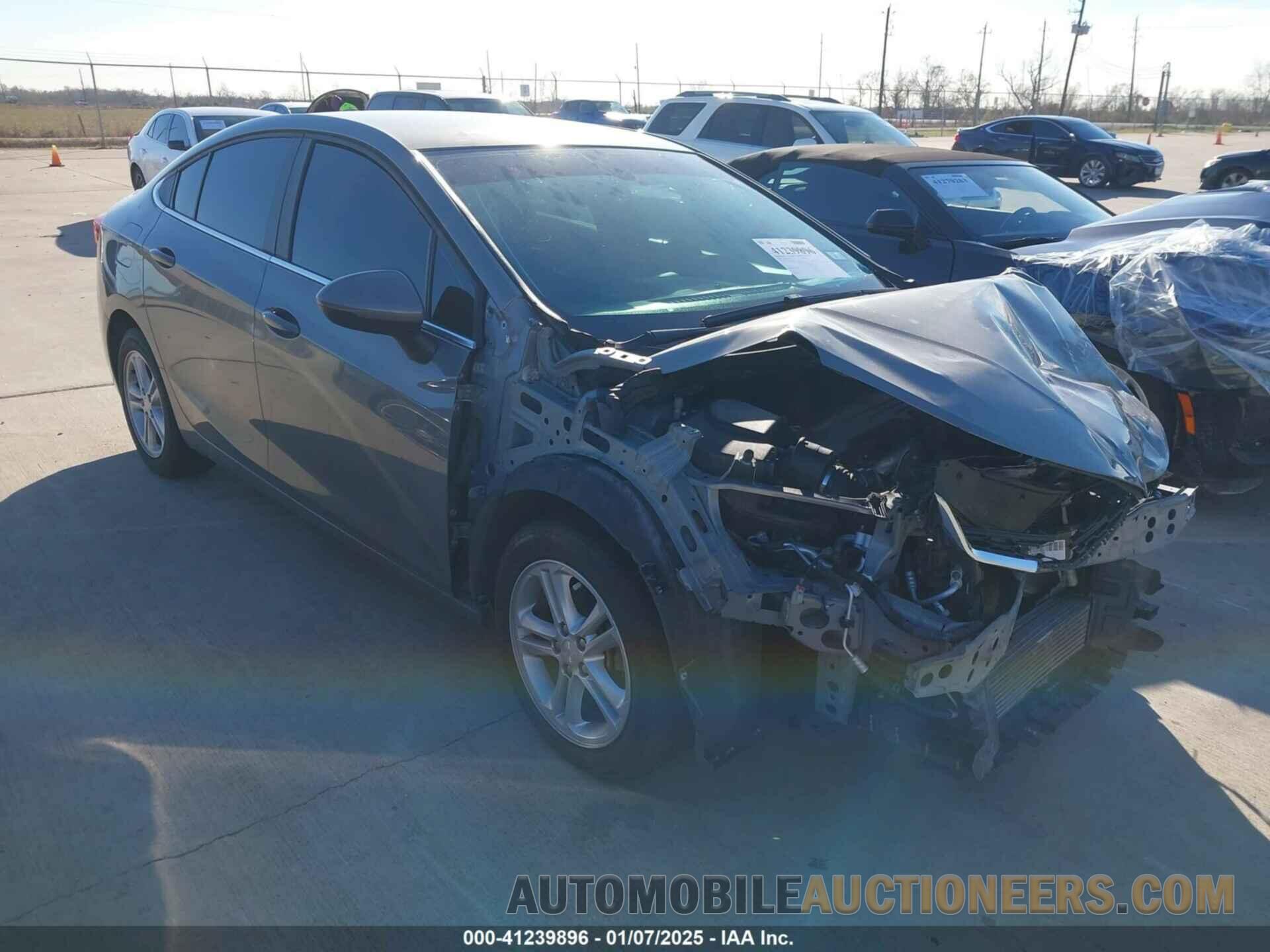 1G1BE5SM7J7238016 CHEVROLET CRUZE 2018