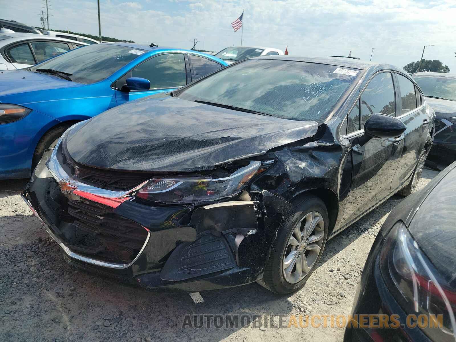 1G1BE5SM7K7145868 Chevrolet Cruze 2019