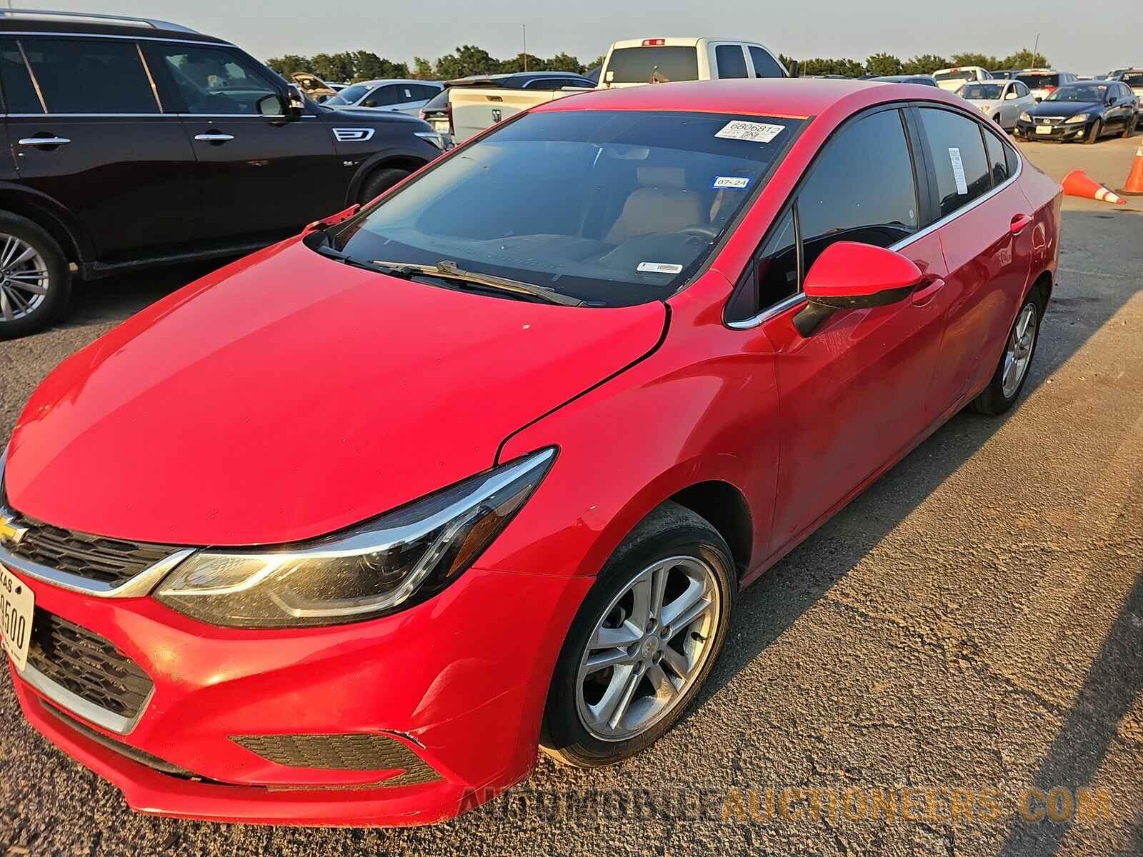 1G1BE5SM8H7138937 Chevrolet Cruze 2017