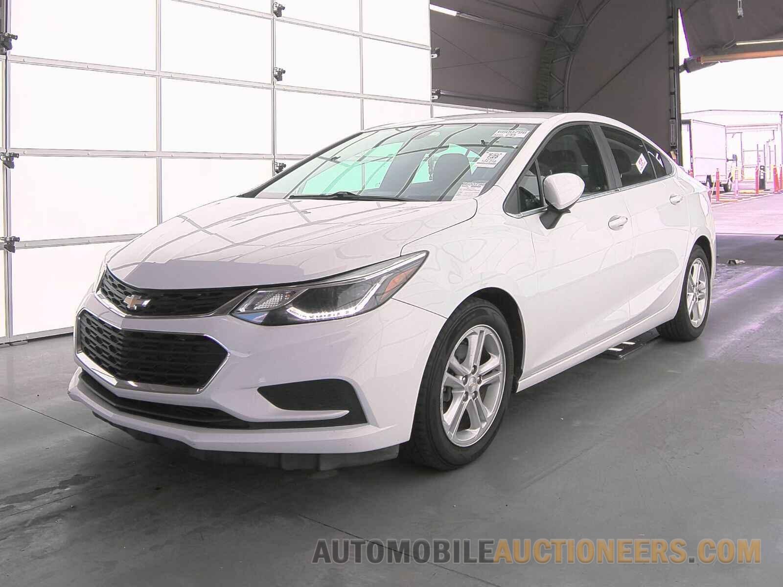 1G1BE5SM8H7180783 Chevrolet Cruze 2017