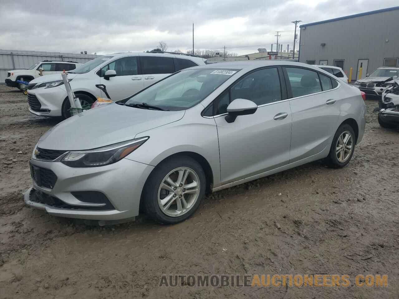 1G1BE5SM8J7107385 CHEVROLET CRUZE 2018