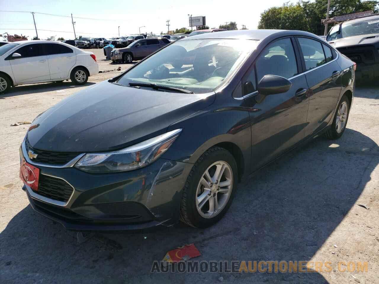 1G1BE5SM8J7123666 CHEVROLET CRUZE 2018