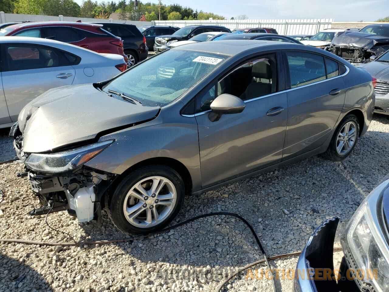 1G1BE5SM8J7131654 CHEVROLET CRUZE 2018