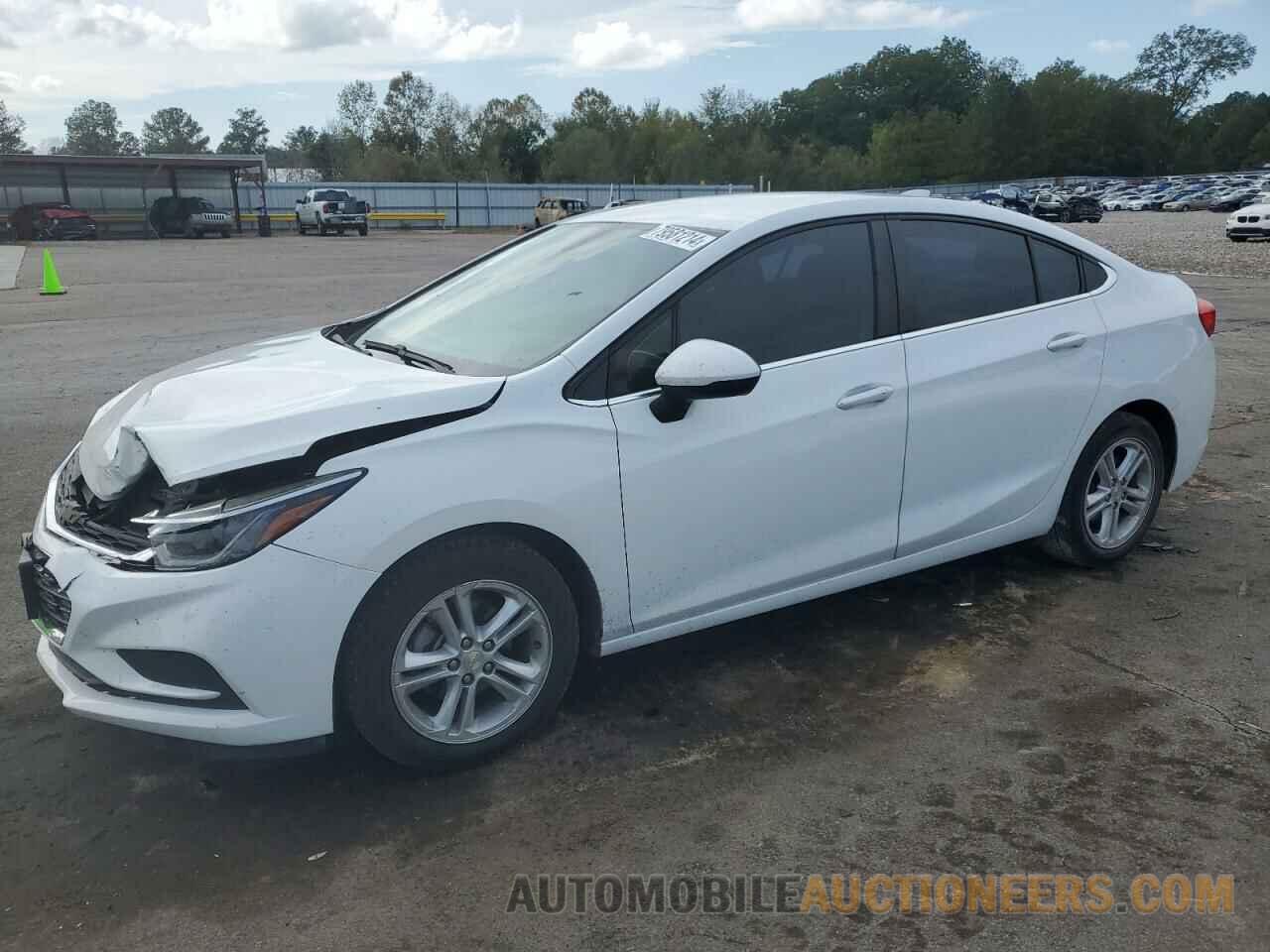 1G1BE5SM8J7174195 CHEVROLET CRUZE 2018