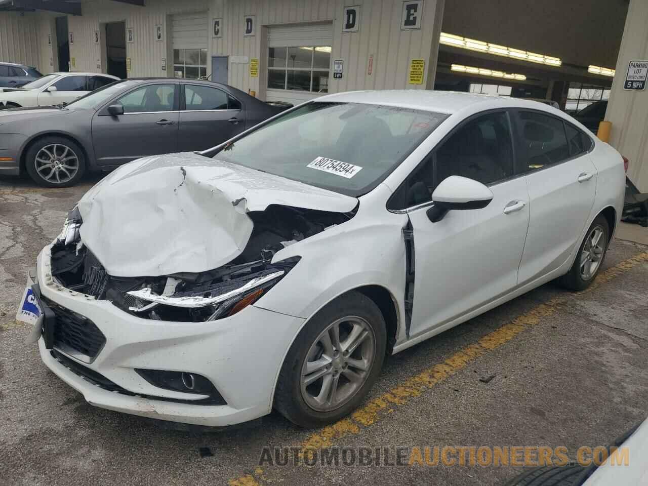 1G1BE5SM8J7182698 CHEVROLET CRUZE 2018