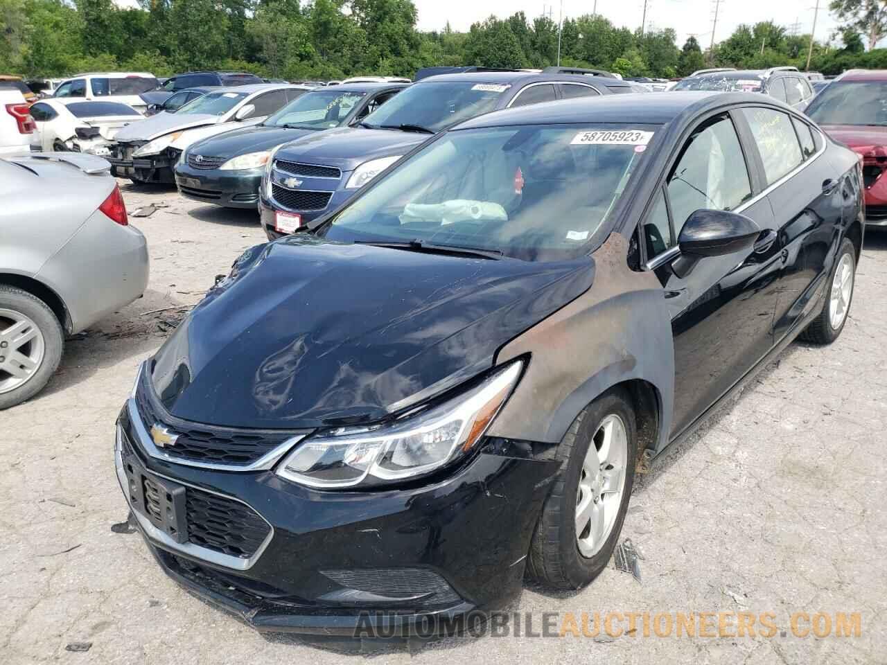 1G1BE5SM8J7182989 CHEVROLET CRUZE 2018