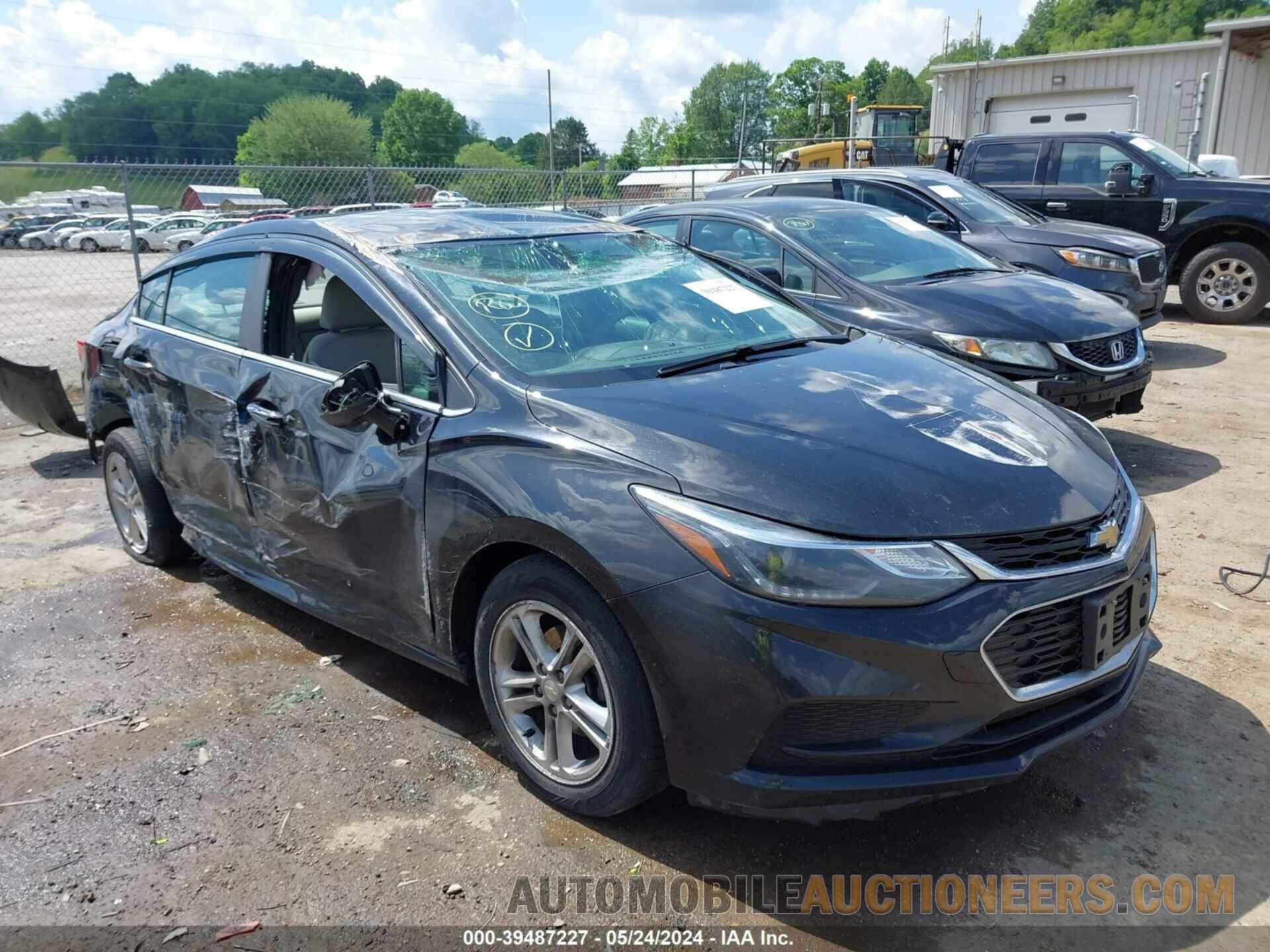 1G1BE5SM8J7183642 CHEVROLET CRUZE 2018