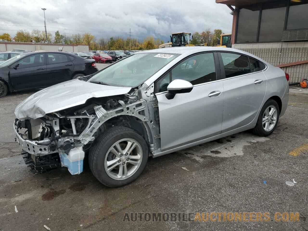 1G1BE5SM8J7226831 CHEVROLET CRUZE 2018