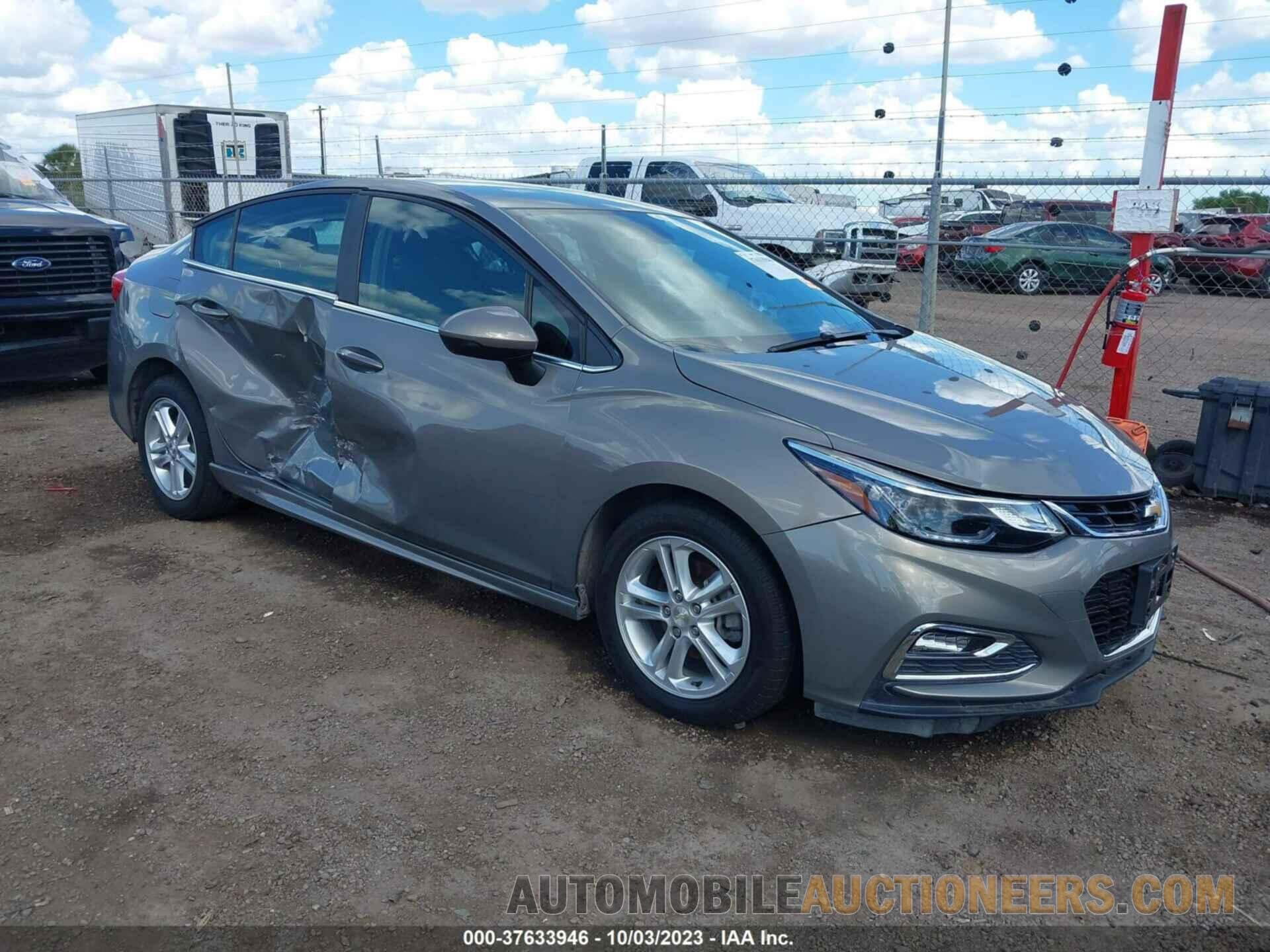 1G1BE5SM8J7236789 CHEVROLET CRUZE 2018