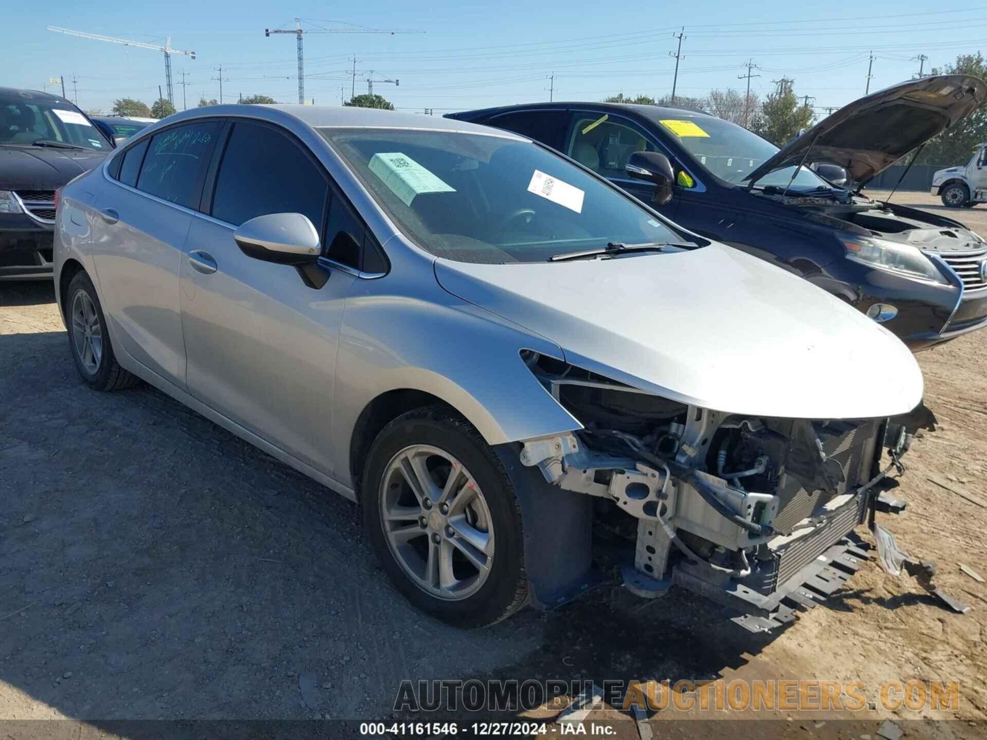 1G1BE5SM8J7242513 CHEVROLET CRUZE 2018