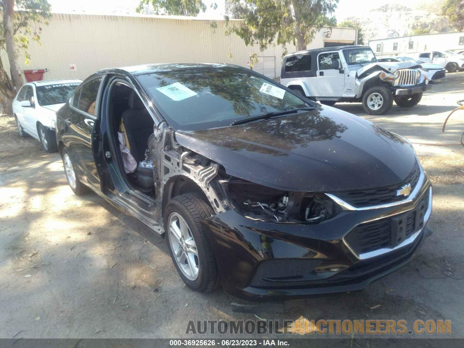 1G1BE5SM8J7243631 CHEVROLET CRUZE 2018