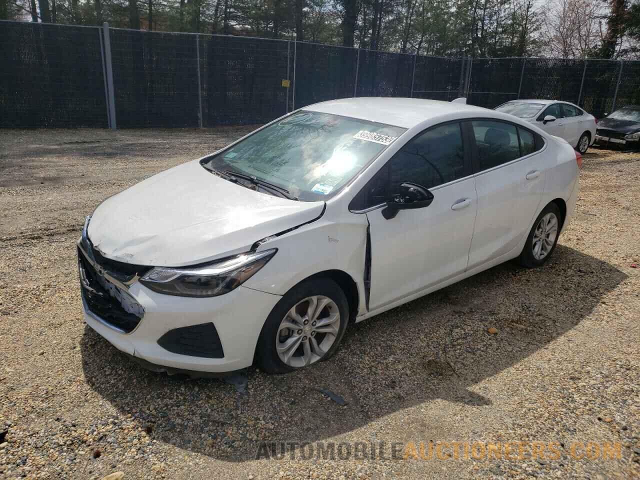 1G1BE5SM8K7114015 CHEVROLET CRUZE 2019