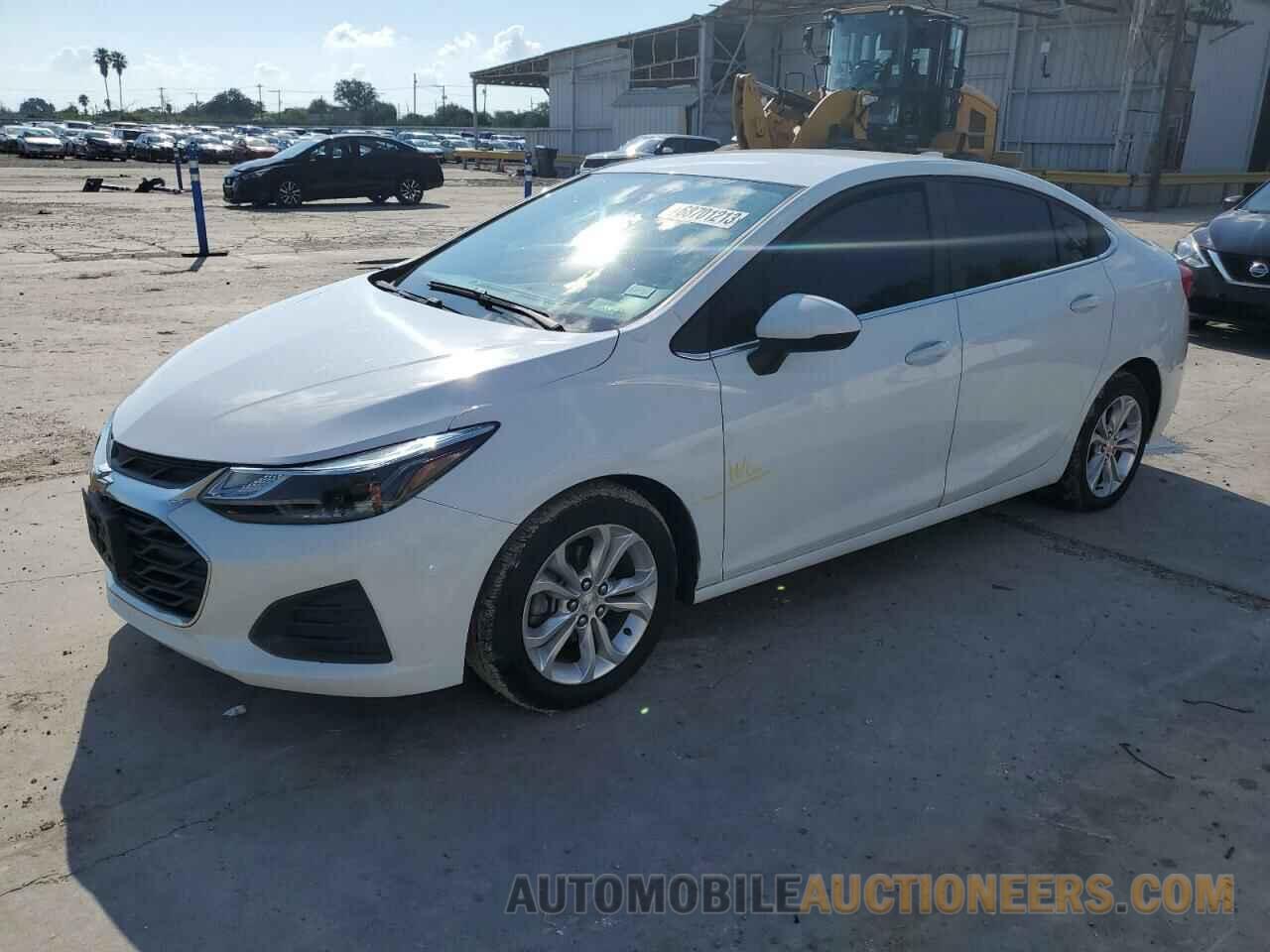 1G1BE5SM8K7117738 CHEVROLET CRUZE 2019