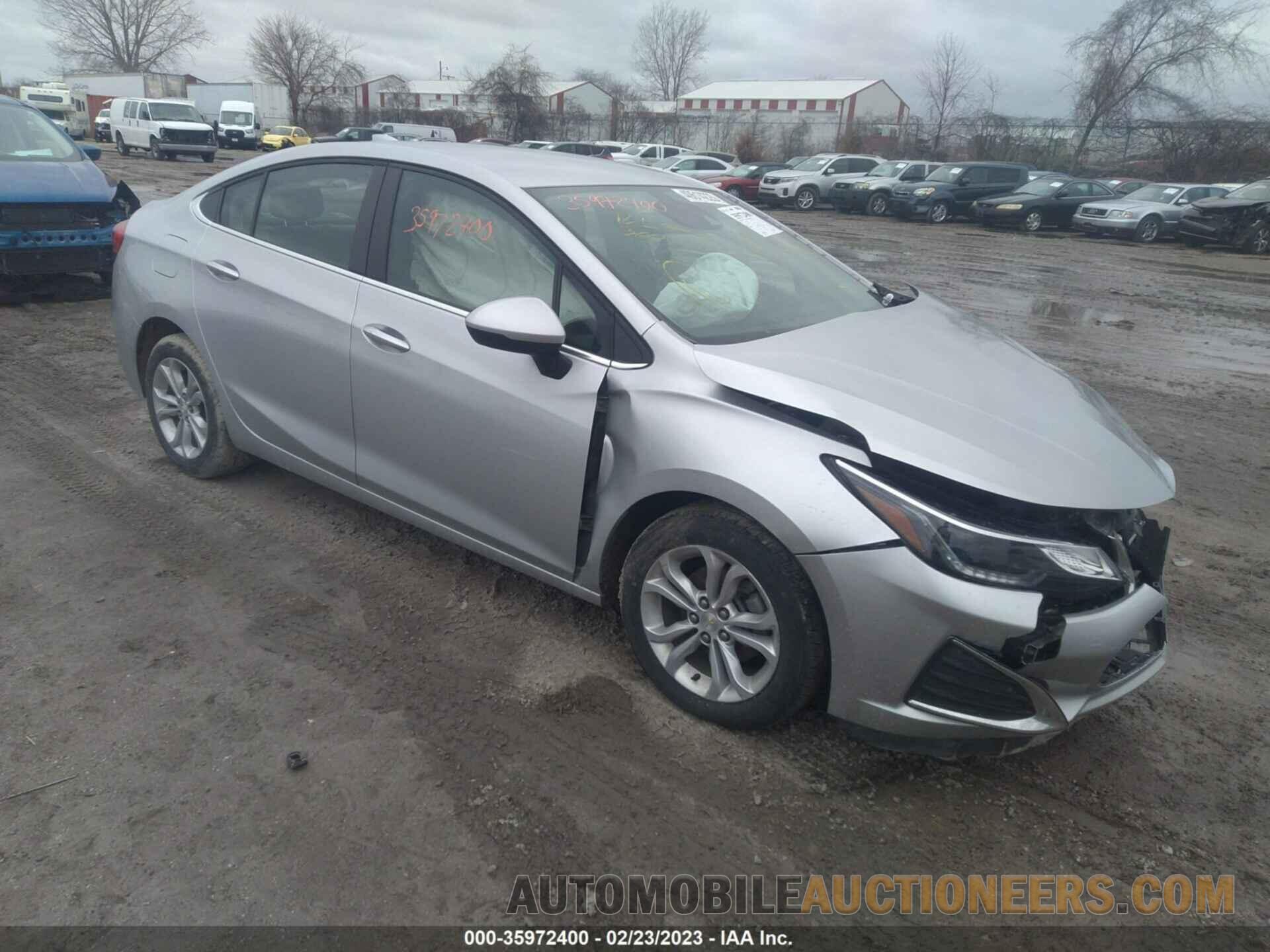 1G1BE5SM8K7124141 CHEVROLET CRUZE 2019