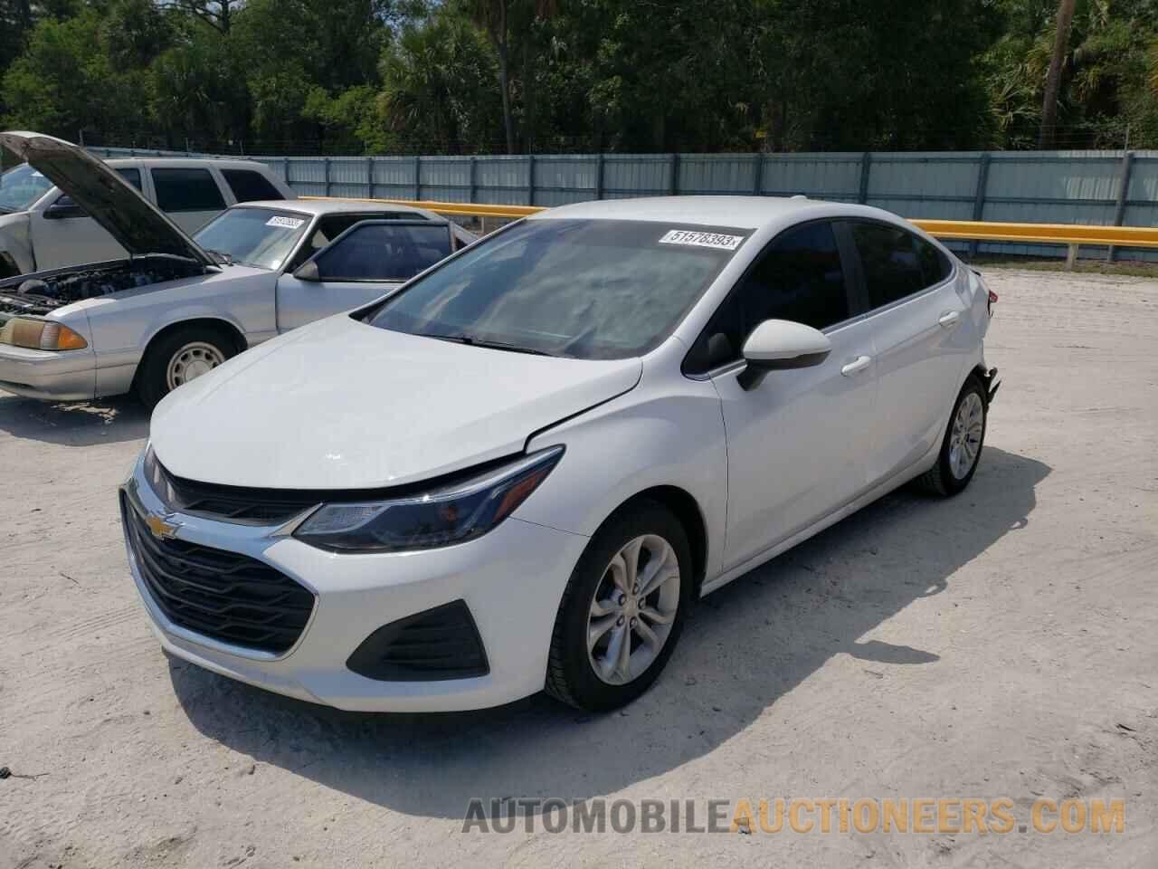 1G1BE5SM8K7129565 CHEVROLET CRUZE 2019