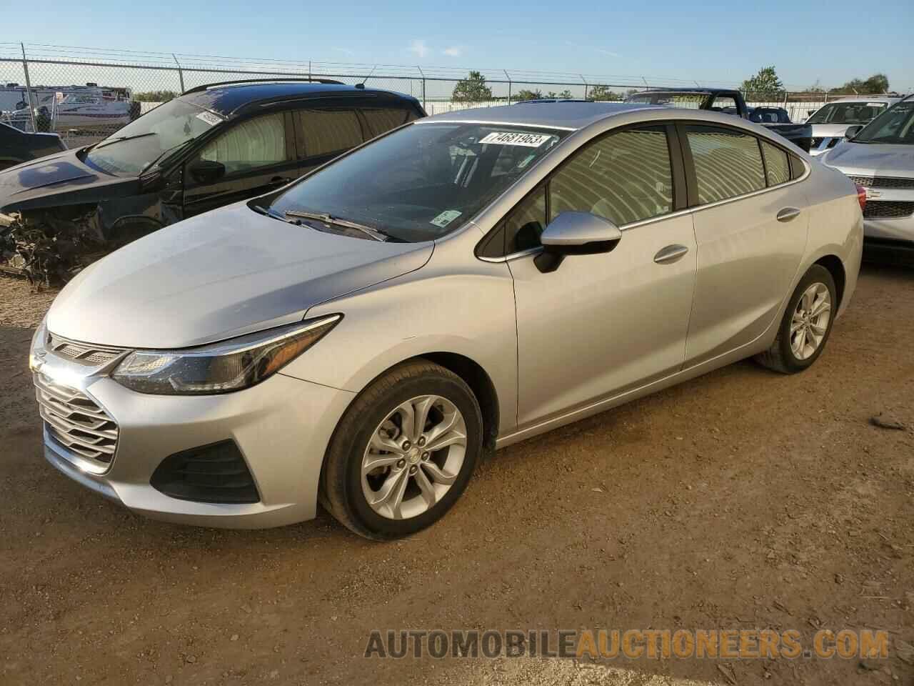 1G1BE5SM8K7144230 CHEVROLET CRUZE 2019