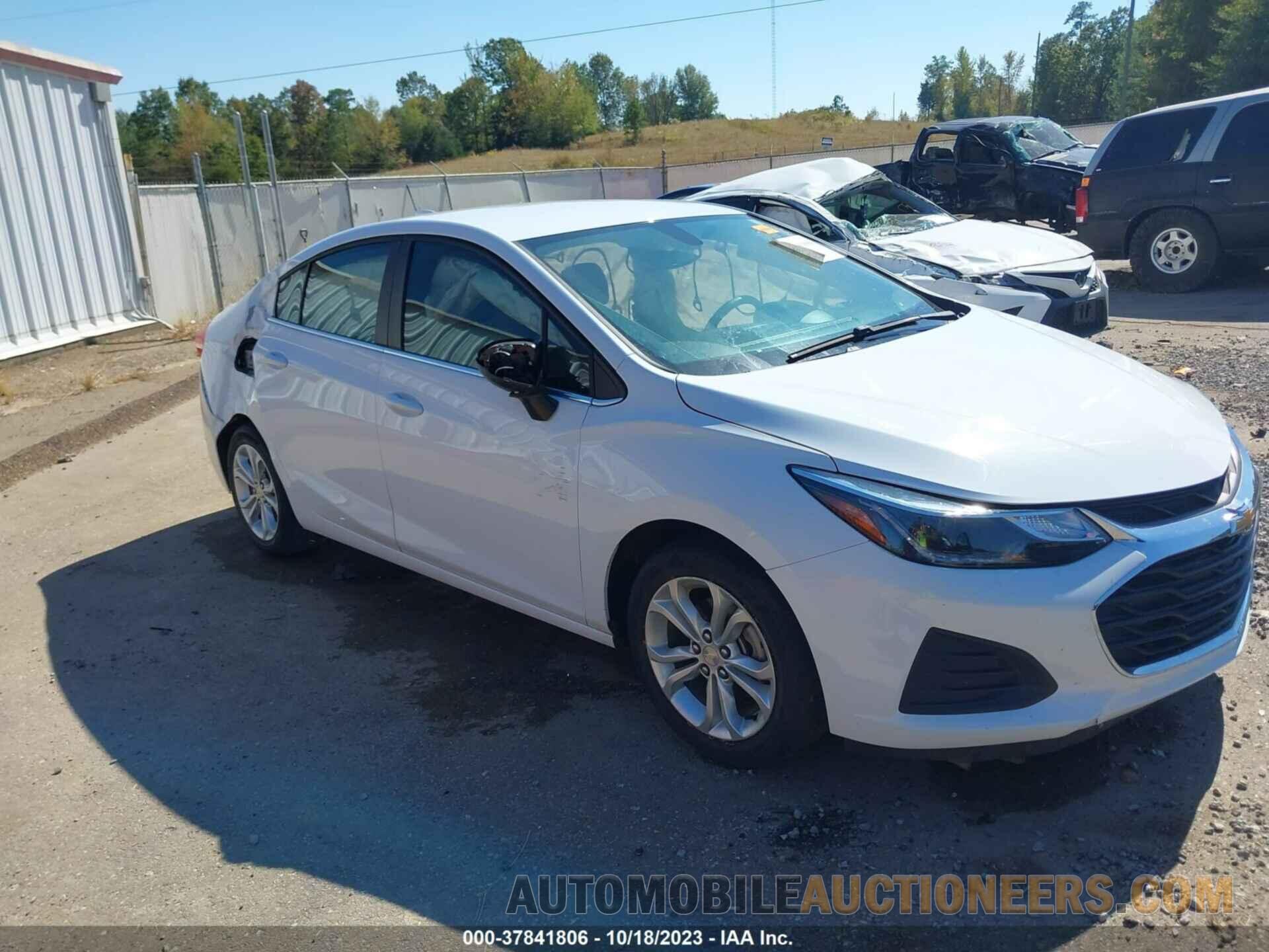 1G1BE5SM8K7146172 CHEVROLET CRUZE 2019