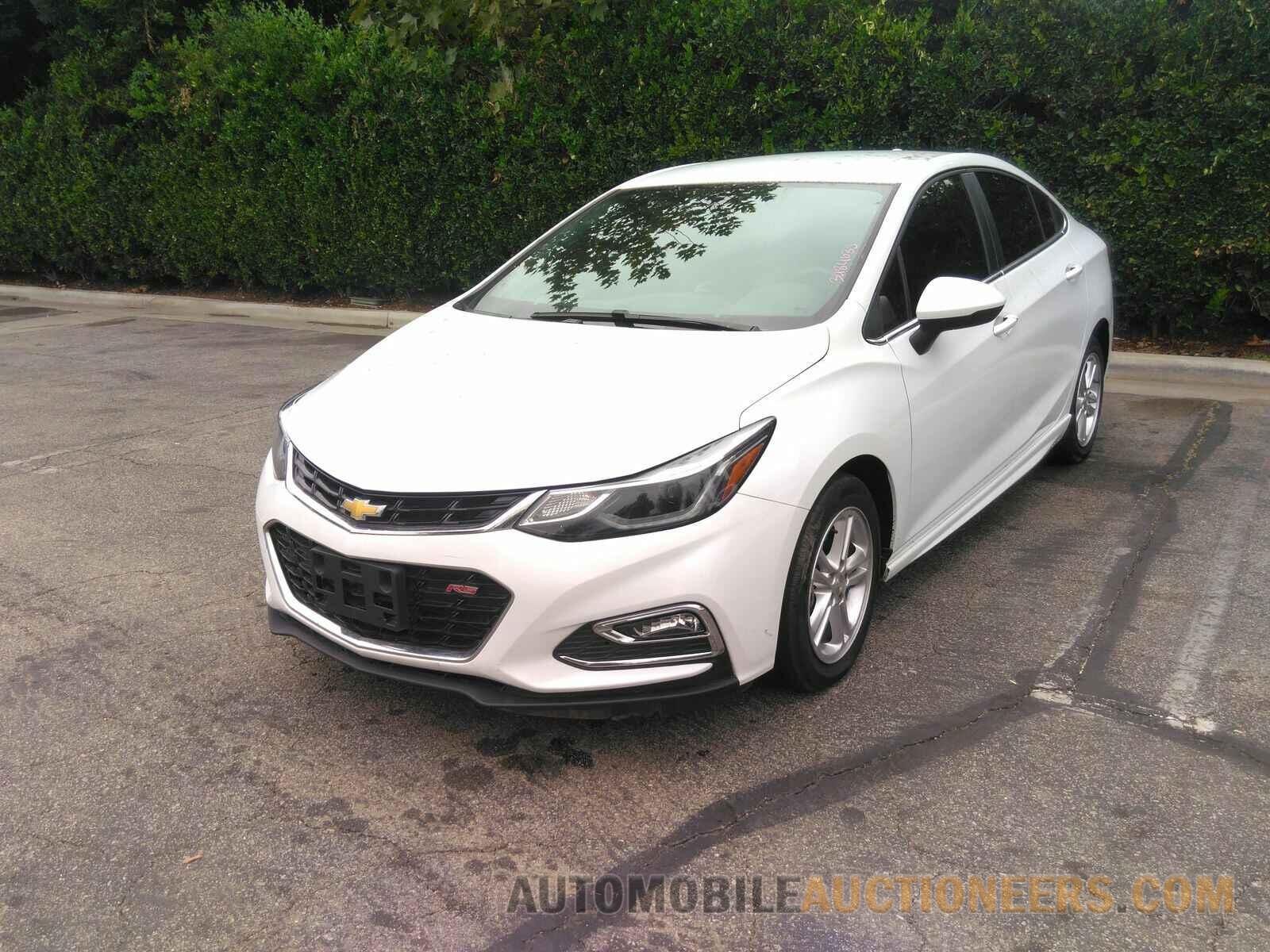 1G1BE5SM9H7269844 Chevrolet Cruze 2017