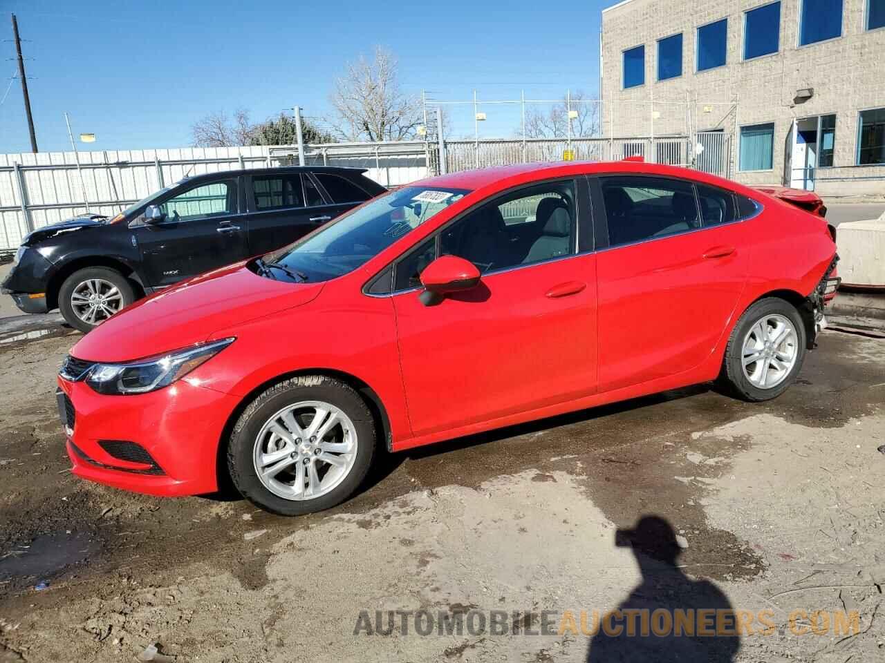 1G1BE5SM9J7142372 CHEVROLET CRUZE 2018