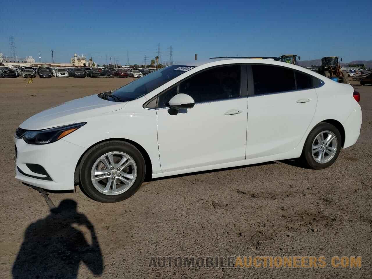 1G1BE5SM9J7178837 CHEVROLET CRUZE 2018