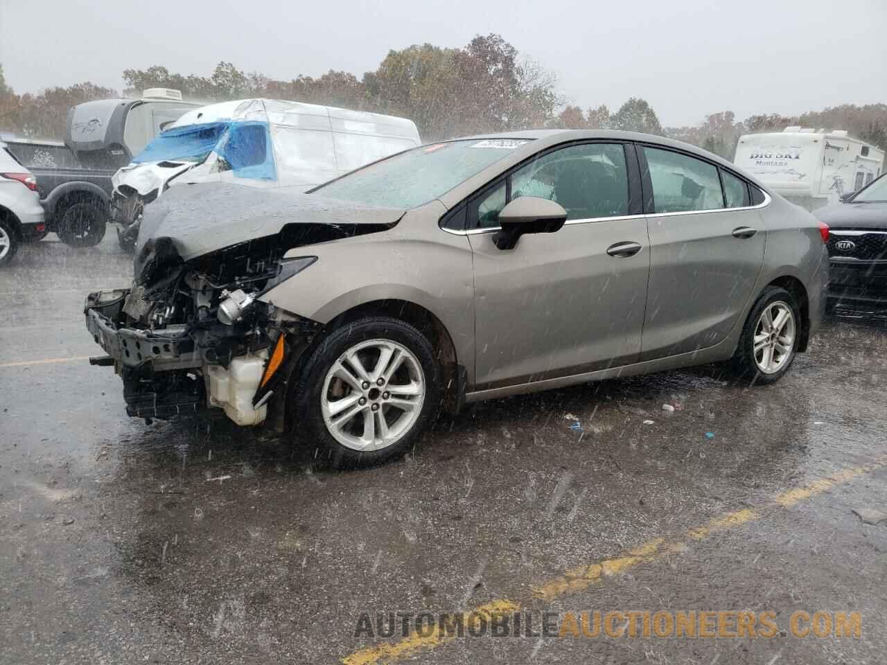 1G1BE5SM9J7178840 CHEVROLET CRUZE 2018