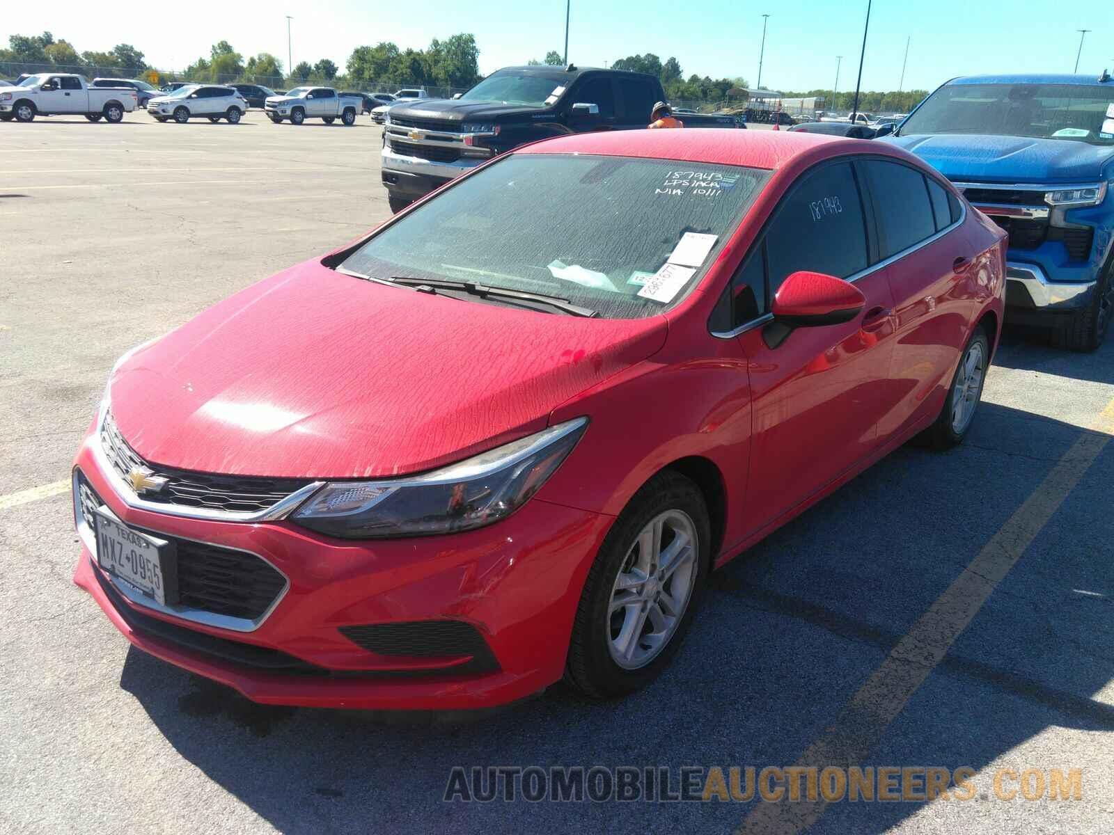 1G1BE5SM9J7187943 Chevrolet Cruze 2018