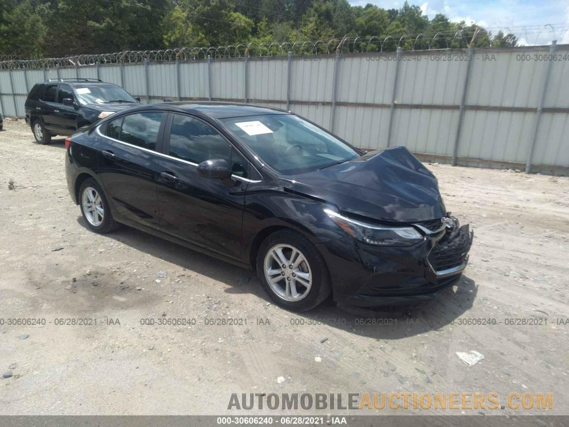 1G1BE5SM9J7239037 CHEVROLET CRUZE 2018