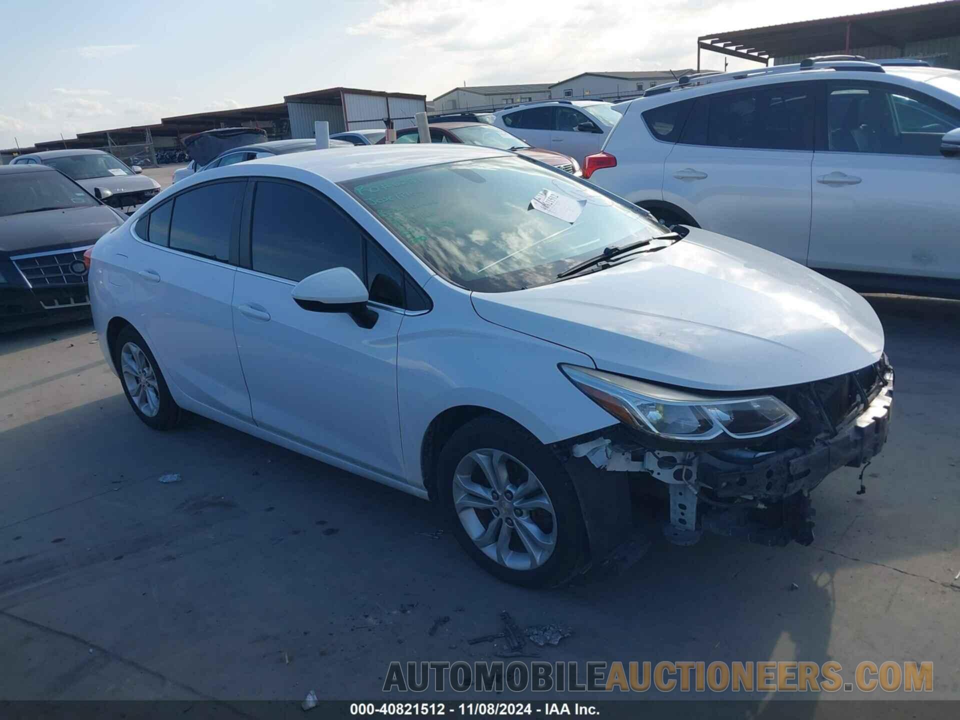 1G1BE5SM9K7114623 CHEVROLET CRUZE 2019