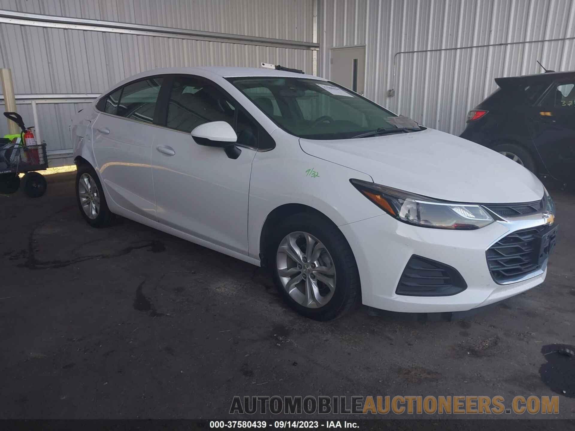 1G1BE5SM9K7143748 CHEVROLET CRUZE 2019