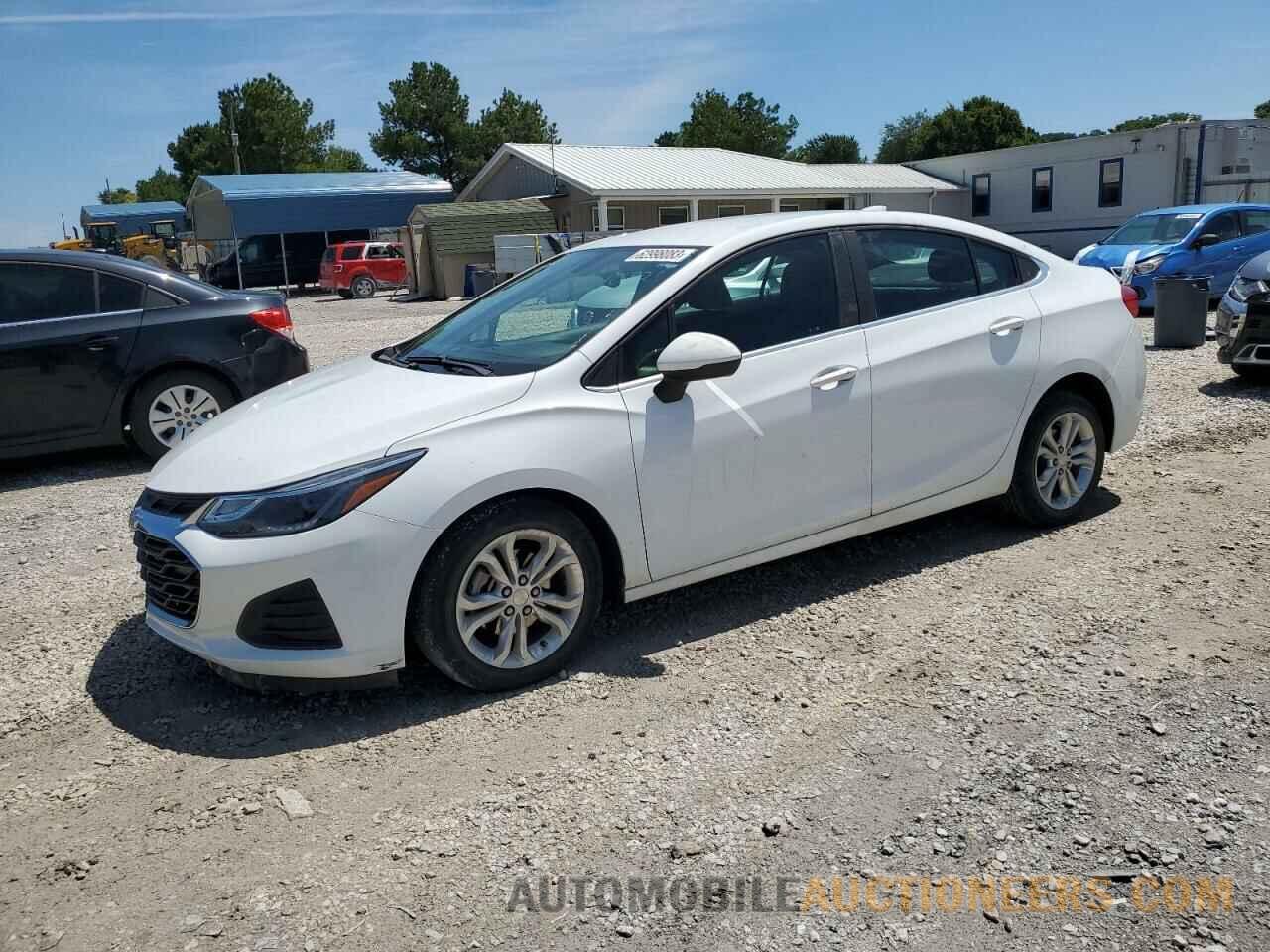 1G1BE5SM9K7143832 CHEVROLET CRUZE 2019