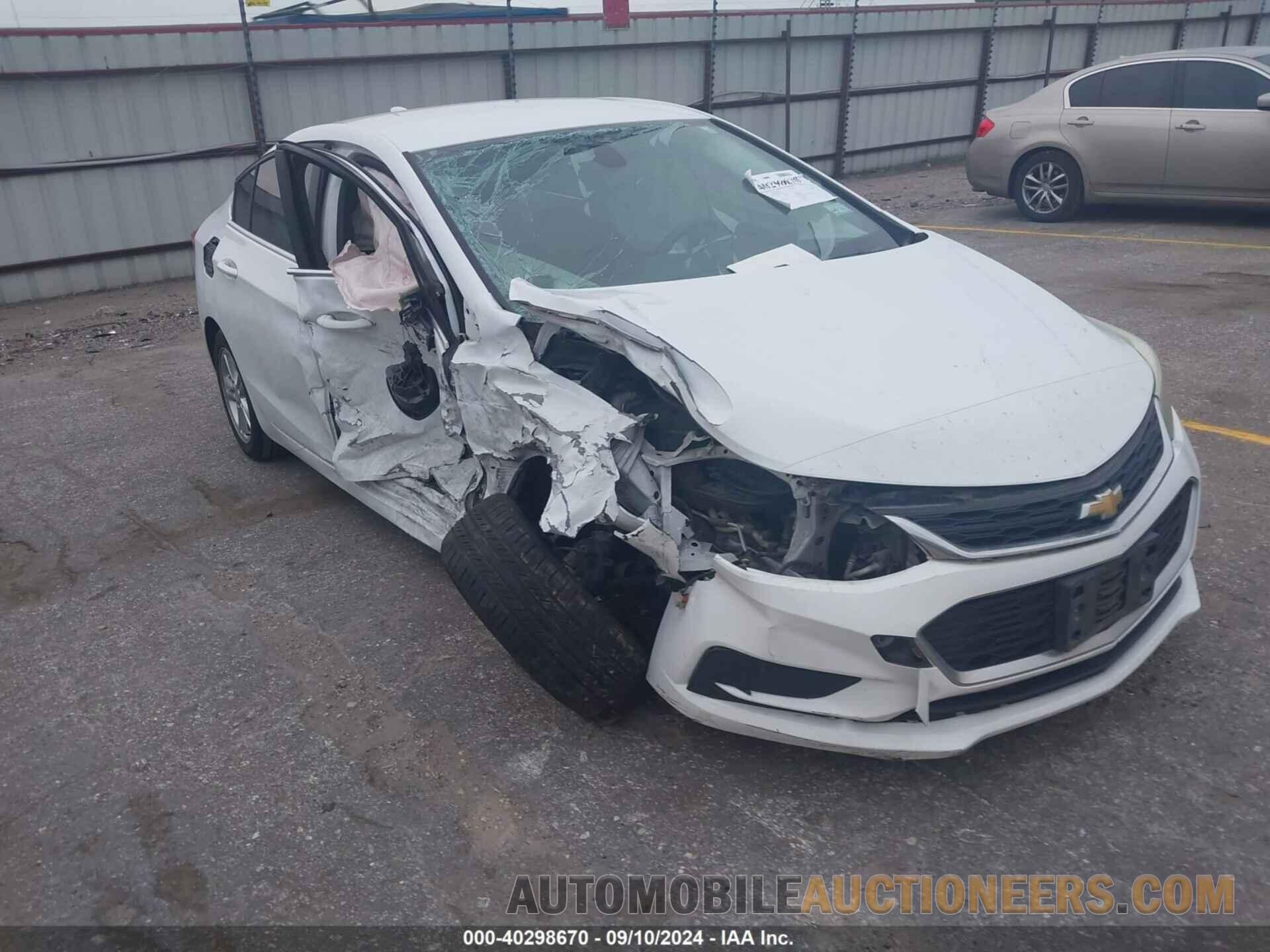 1G1BE5SMXH7102506 CHEVROLET CRUZE 2017