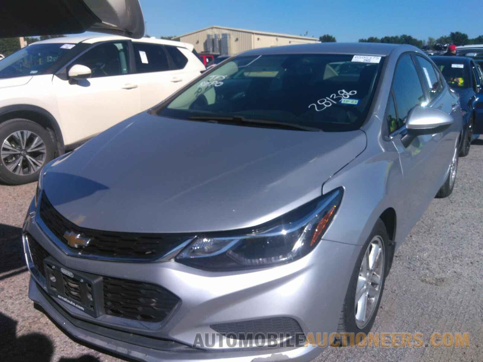 1G1BE5SMXH7281386 Chevrolet Cruze 2017