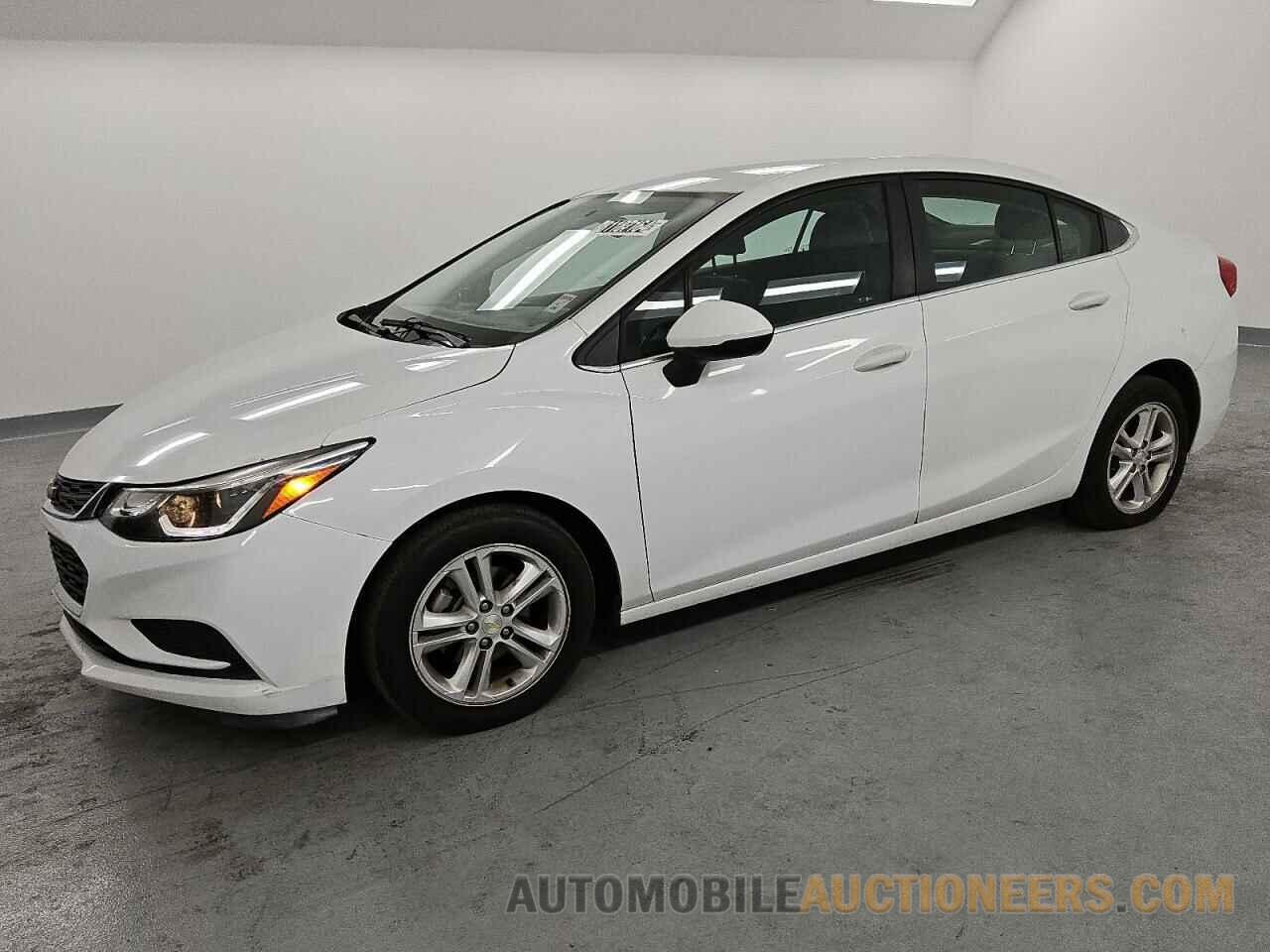 1G1BE5SMXJ7109381 CHEVROLET CRUZE 2018