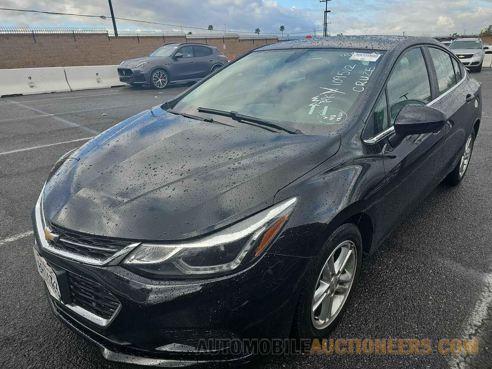 1G1BE5SMXJ7109512 Chevrolet Cruze 2018