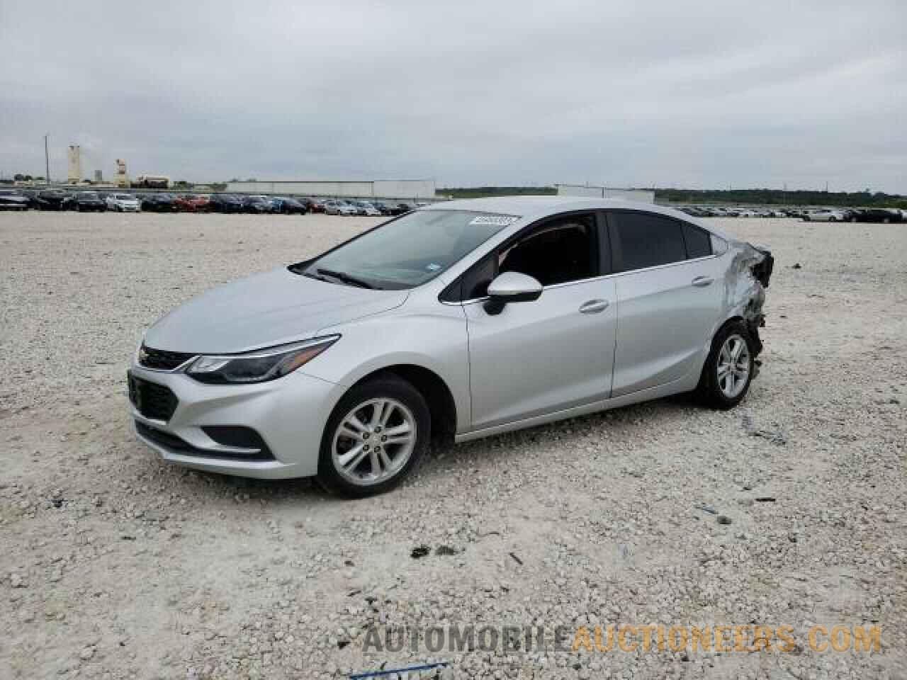 1G1BE5SMXJ7114645 CHEVROLET CRUZE 2018