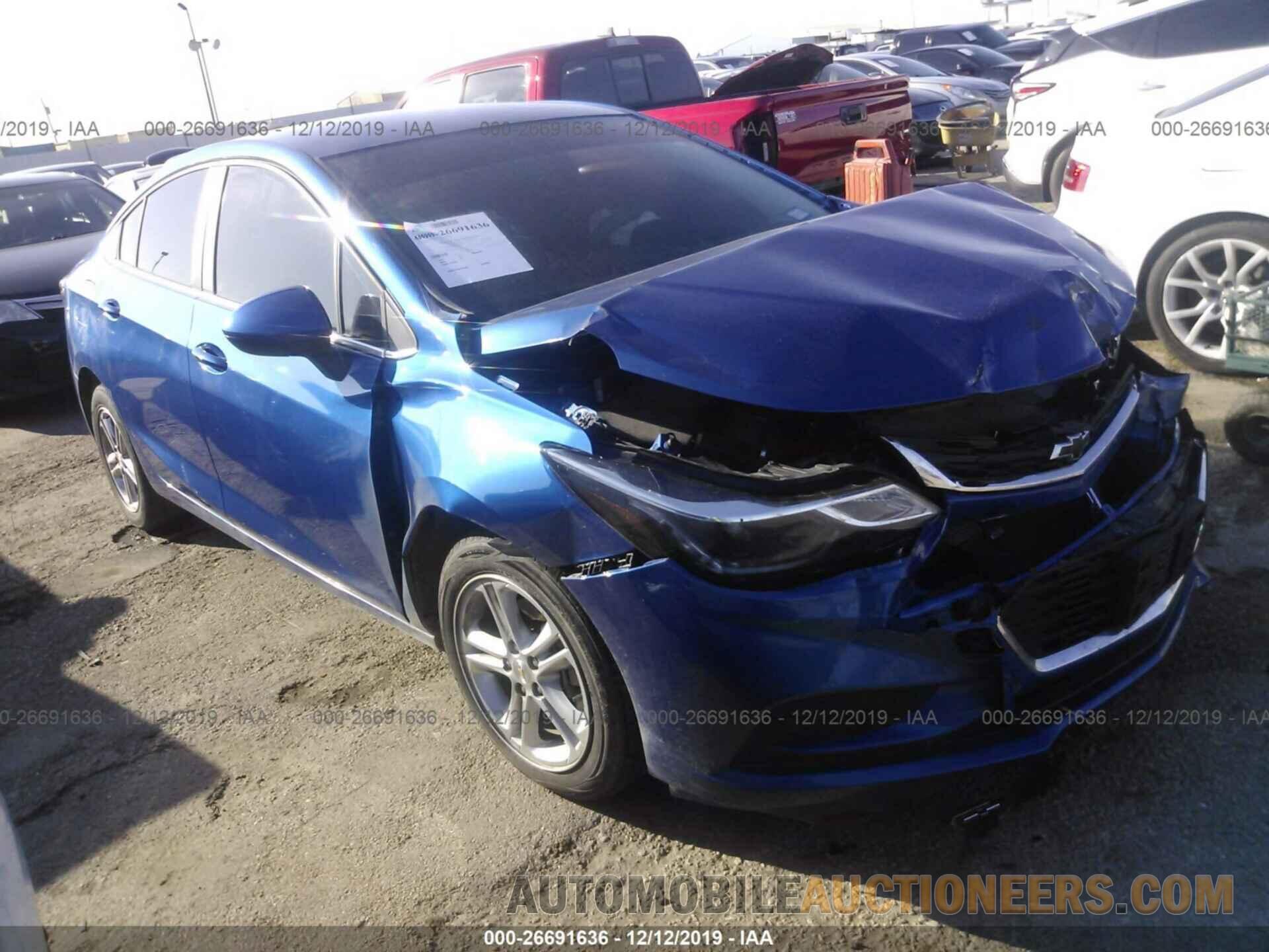 1G1BE5SMXJ7240844 Chevrolet Cruze 2018