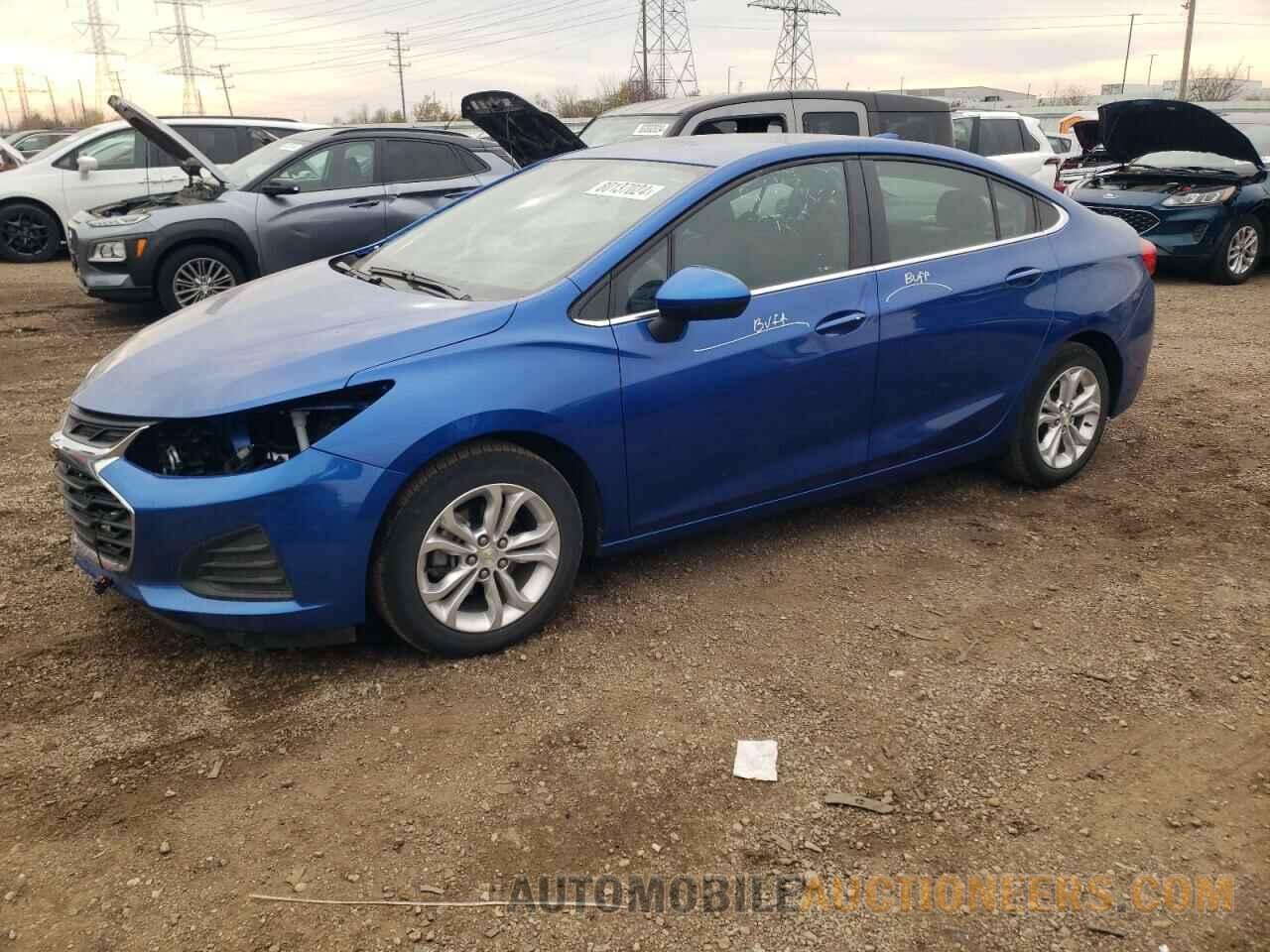 1G1BE5SMXK7104683 CHEVROLET CRUZE 2019