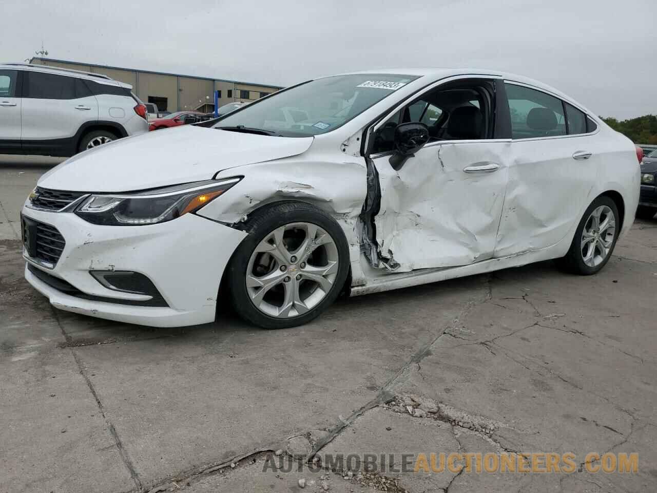 1G1BF5SM0J7183213 CHEVROLET CRUZE 2018