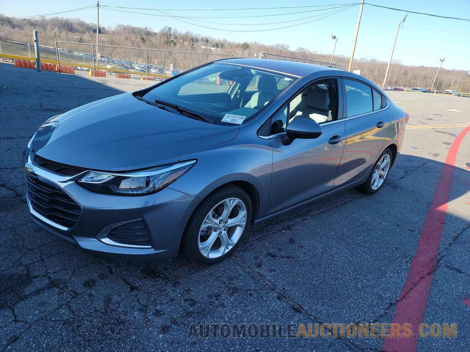 1G1BF5SM0K7106049 Chevrolet Cruze 2019