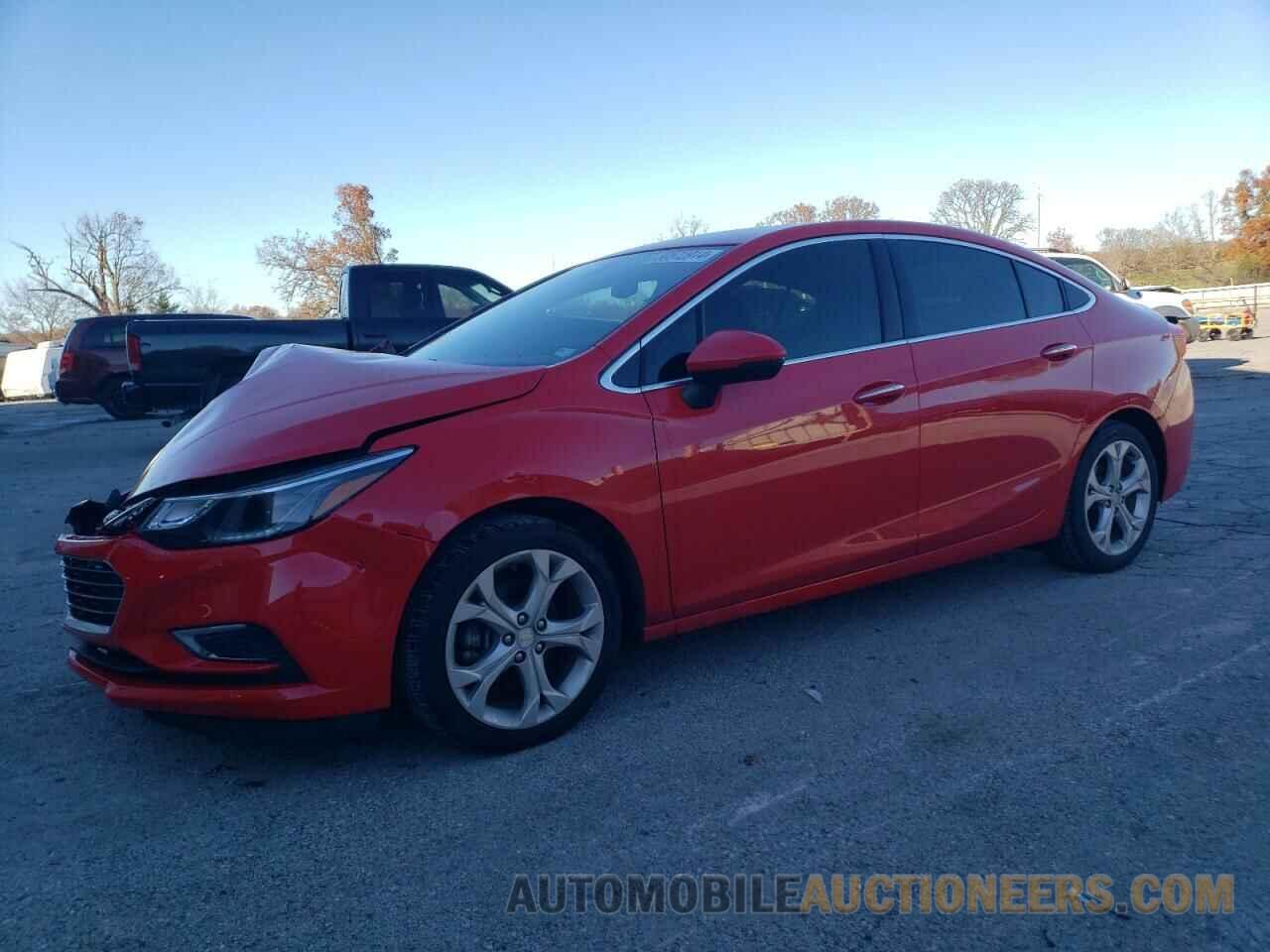 1G1BF5SM1J7187996 CHEVROLET CRUZE 2018