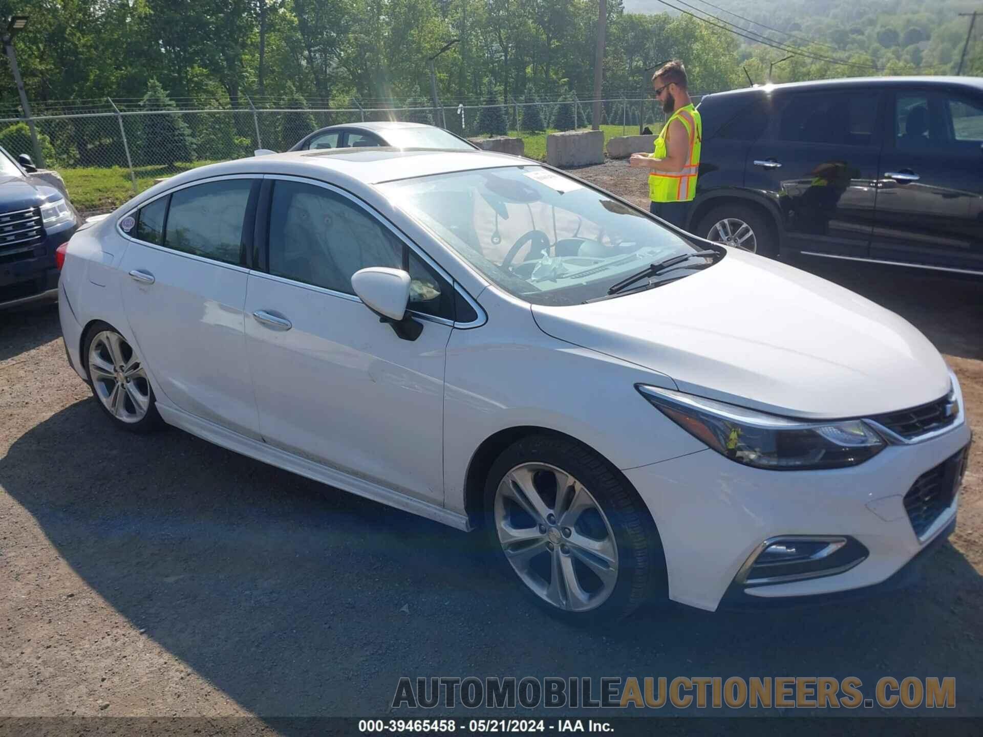 1G1BF5SM2J7108383 CHEVROLET CRUZE 2018