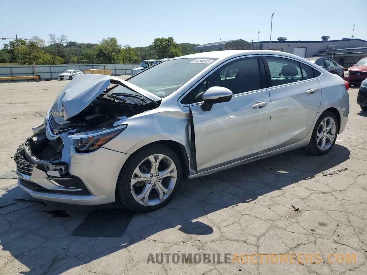 1G1BF5SM2J7187733 CHEVROLET CRUZE 2018