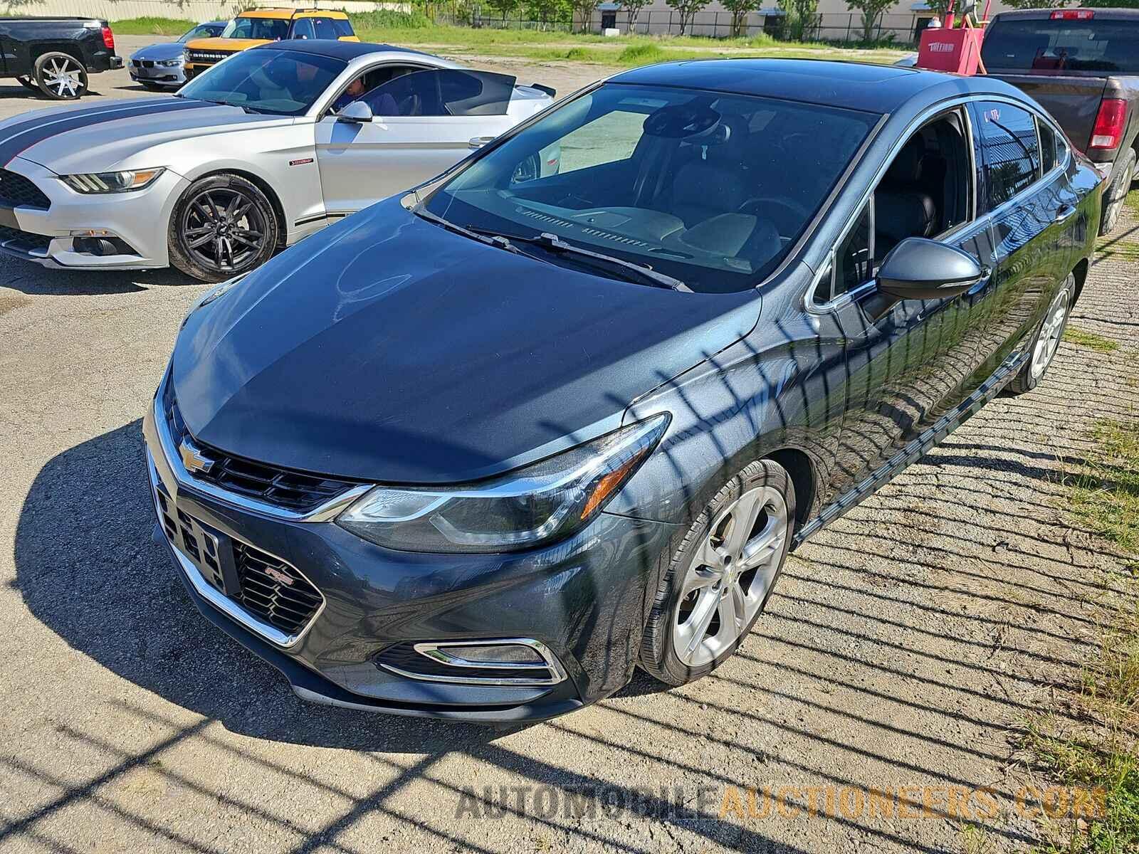 1G1BF5SM3H7155433 Chevrolet Cruze 2017