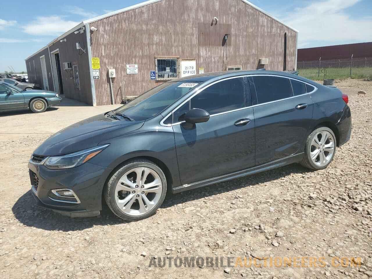 1G1BF5SM3J7142171 CHEVROLET CRUZE 2018